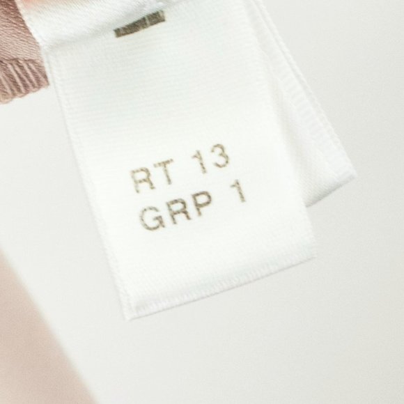 St. John Blush Crepe Tapered Trousers - Picture 7 of 8